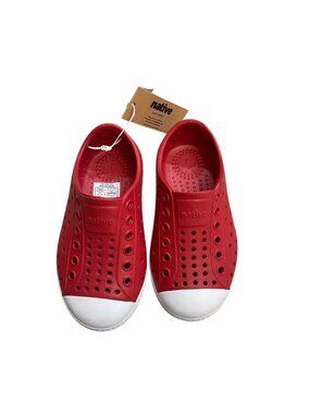 Native Jefferson Slip On Comfort Water Play Shoes Ruby Red Toddler size